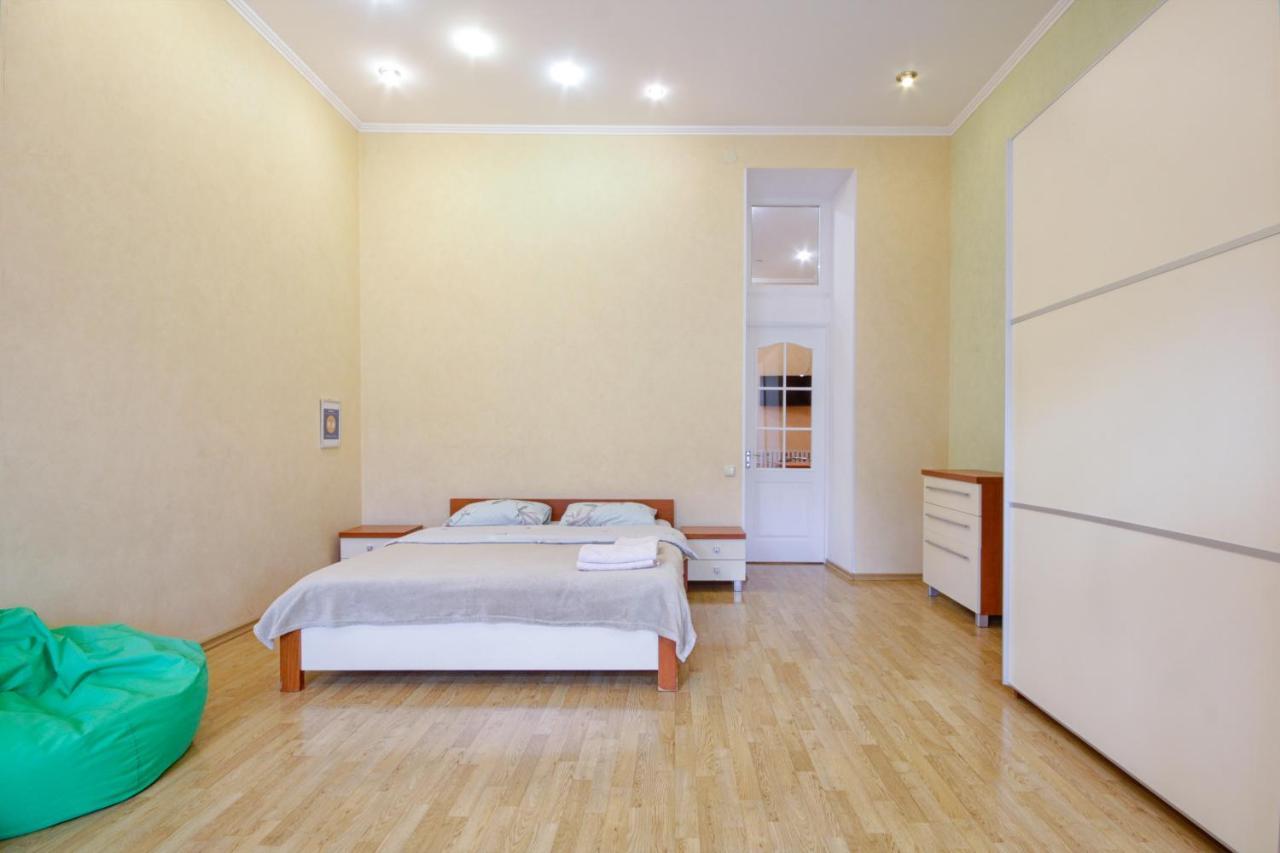 Pushkinskaya 14 Aparts Apartman Odessza Kültér fotó